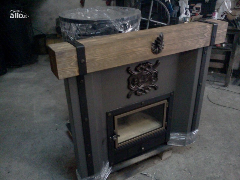 Gaminame išskirtinės kokybės pirties krosnis-židinius.