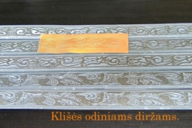 Originalios klišės su faktūra odiniams diržams spausti_