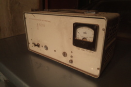 Stalinis elektros inverteris ~220 į -1500 V.