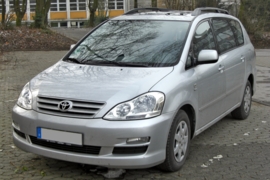 NAUJOS ORIGINALIOS Toyota Avensis Verso 2004-- DALYS