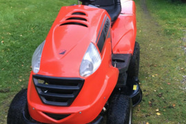 Sodo Traktorius Žoliapjove Efco keturtaktis 2 Cilindrų VANGUARD Briggs & Stratton