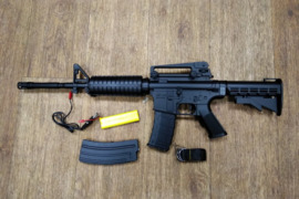 Airsoft elektrinis automatas Amerikietiškas M-16!