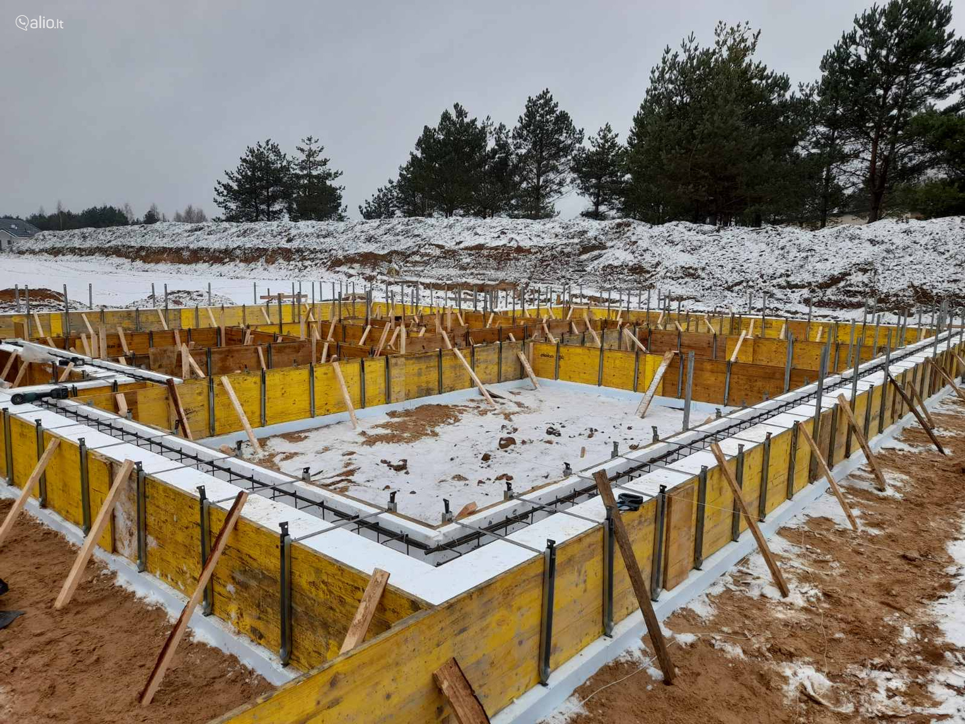 Pamatų klojiniai DIST