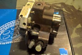 Kuro siurblys Volvo-S80. 0445010043