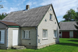 Namas Biržų r. sav., Vabalninkas, Pergalės g.