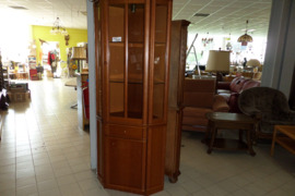 Vitrina kampinė kodas 24BL6