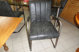 Kėdės 3vnt kodas 24BL58