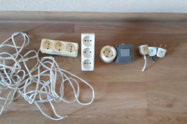 Tarybiniai elektros jungikliai, rozetės, ilgintuvai