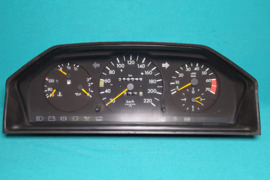 87 001 221, Mercedes-Benz 124 Kitas Autodalys