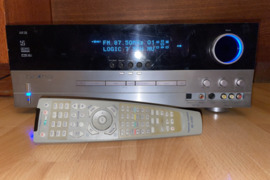 Harman Kardon AVR330  Resyveriai