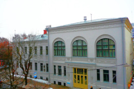 NUO GRUODŽIO 1 D. IŠNUOMOJAMAS 1 KAMBARYS VAIKINUI BE ŽĄLINGŲ ĮPROČIŲ - 3 KAMBARIŲ BUTE CENTRE