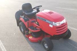 Sodo Traktorius Massey Ferguson Automatas Vanguard