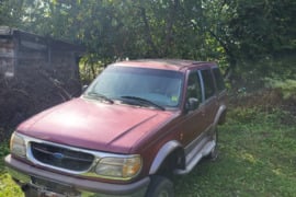 Pard.FORD EXPLOER...IR  BMW X5..2002. KEIČIU..