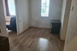 Parduodamas 1 kambario butas su holu Rambyno g., Klaipėdoje.