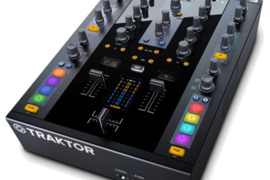 Native Instruments Traktor Kontrol Z2 DJ maišytuvas ir valdiklis