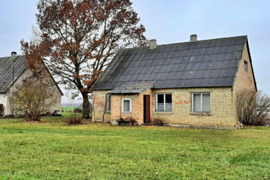 Mūrinis namas Jankūnų k., Joniškio r.
