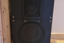 S90 B  Kolonėlės, garsiakalbiai