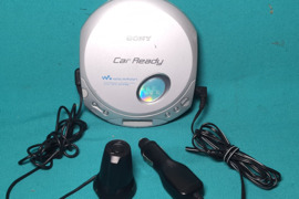 Sony walkman car ready d-e356ck