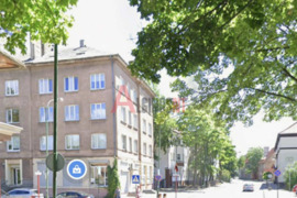 BUTAS SENAMIESTYJE AUKSTOMIS LUBOMIS