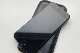Apple iPhone 7