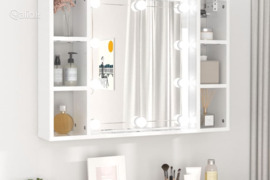 vidaXL Veidrodinė spintelė su LED, balta, 76x15x55cm, blizgi