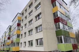 Kauno g. renovuotame name parduodamas 3-jų kambarių butas