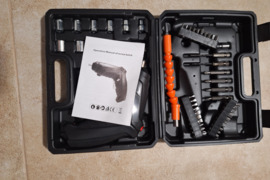 Akumuliatorinis suktukas mini 45 dalių