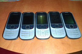 NOKIA 2330C, GERI TELEFONAI