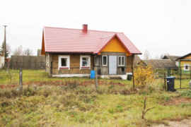 Parduodamas namas Savičiūnuose, Gėlių g.
