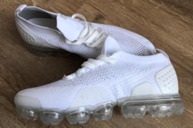 43d. Nike air vapourmax flyknit