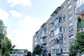 2 k.b. Taikos pr. prie PC AKROPOLIO