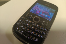Geras nokia AHA200-2 SIM, KALBOS