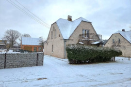 Namas Biržų r. sav., Biržai (Biržų miesto sen.), Jovaro g.