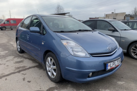 Toyota Prius nuoma Kaunas Vilnius, Bolt, taxi, bolt darbas, pavežėjo paslaugos