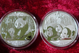 Kinietiškos, Investicinės, Gryno sidabro monetas su PANDOMIS. Tel. 8 605 45548 ... .