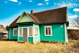 Zarasų r., Smalvų k. parduodama rąstinė sodyba su  34 a sklypu