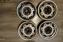 Volkswagen , Plieniniai štampuoti, R-14