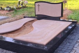 AMŽINAS PRISIMINIMAS AKMENYJE