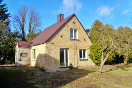 Renovuojama sodyba Geidžiūnų k., Biržų r.