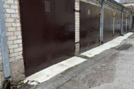  Alytuje , Santaikos g. ( prie Maximos). Daugiau info PM. IŠNUOMOJAMAS GARAŽAS 