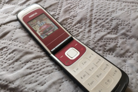 GERAS NOKIA 2720, GERAS STOVIS, BE DEFEKTU, KALBOS,