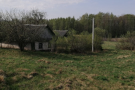  Vilnius- Molėtai plento 41 km., Pivoriūnų kaime parduodama sodyba su 3,003 ha. sklypu