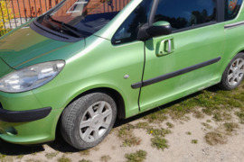 Parduodamas nedaužtas Peugeot 1007