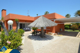 Vila su privačiu baseinu, Alicante provincijoje, Torrevieja mieste, Los Balcones rajone. 7 kambariai