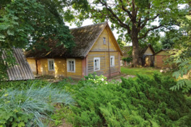 Molėtų centre (Žalioji g. 4) namų valda