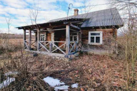 Parduodama sodyba – vienkiemis, miške su 2 hektarais žemės sklypu Šalčininkų raj., Kalesninkų sen., 