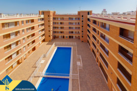 Apartamentas su bendru baseinu, Alicante provincijoje, Torrevieja mieste, Playa de los Náufragos raj