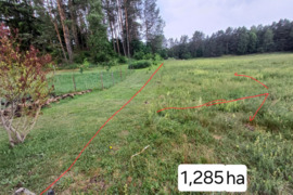 Sklypas tarp dviejų ežerų