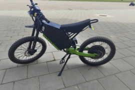 BOMBER BIKE 72v. 12000w galingas domina keitimas