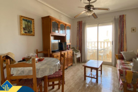 Apartamentas su bendru baseinu, Alicante provincijoje, Torrevieja mieste. 4 kambariai | 80 m² | 2 ki
